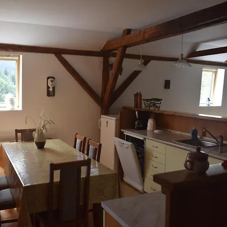 Vaclav 度假居 Bílina